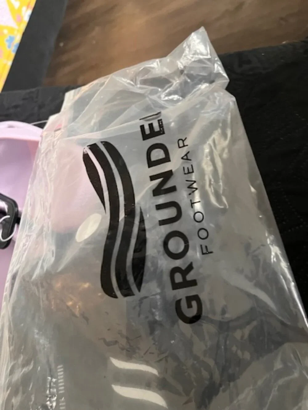 GROUNDED FOOTWEAR  UNISEX BLACK  M 9.5  W 11 - Picture 4 of 7